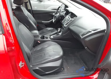 2013 Ford Focus Se z USA, uszkodzony, nr VIN 1FADP3F21DL201469